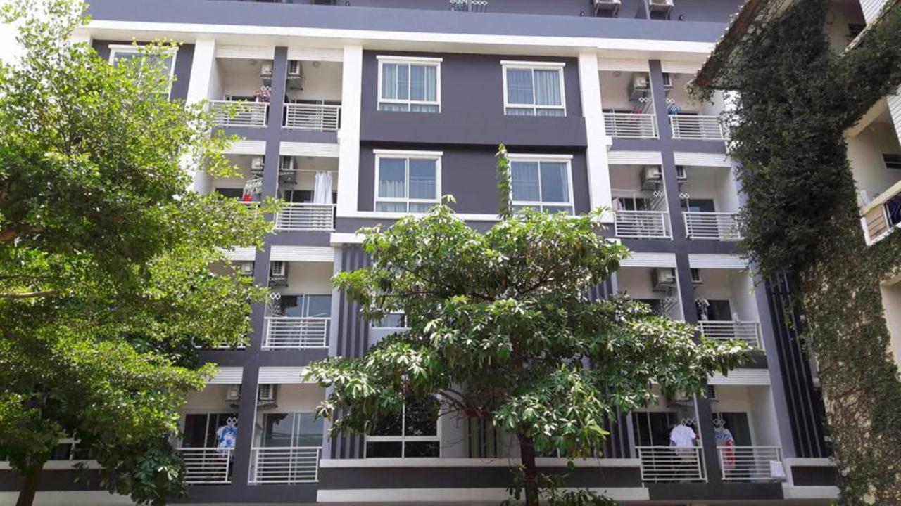 8 Residence Банкок Екстериор снимка