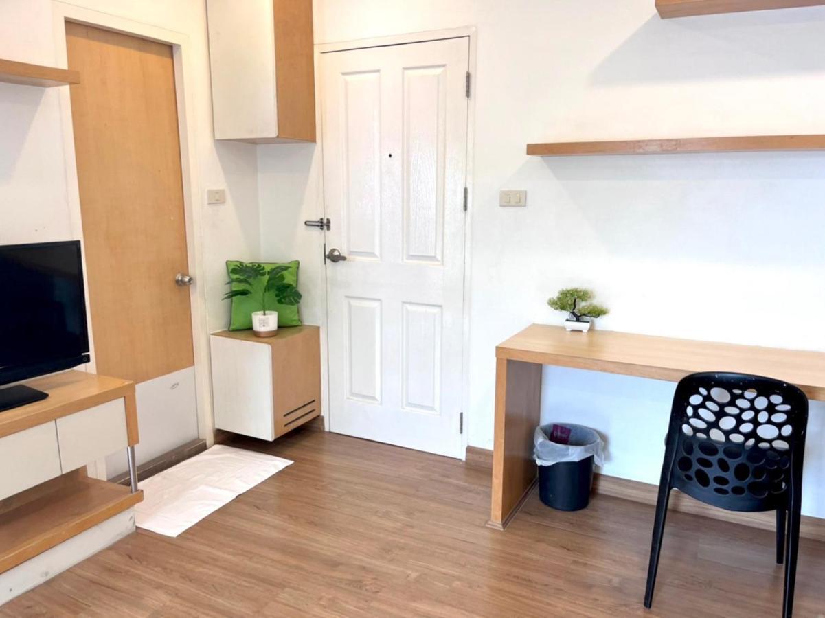 8 Residence Банкок Екстериор снимка