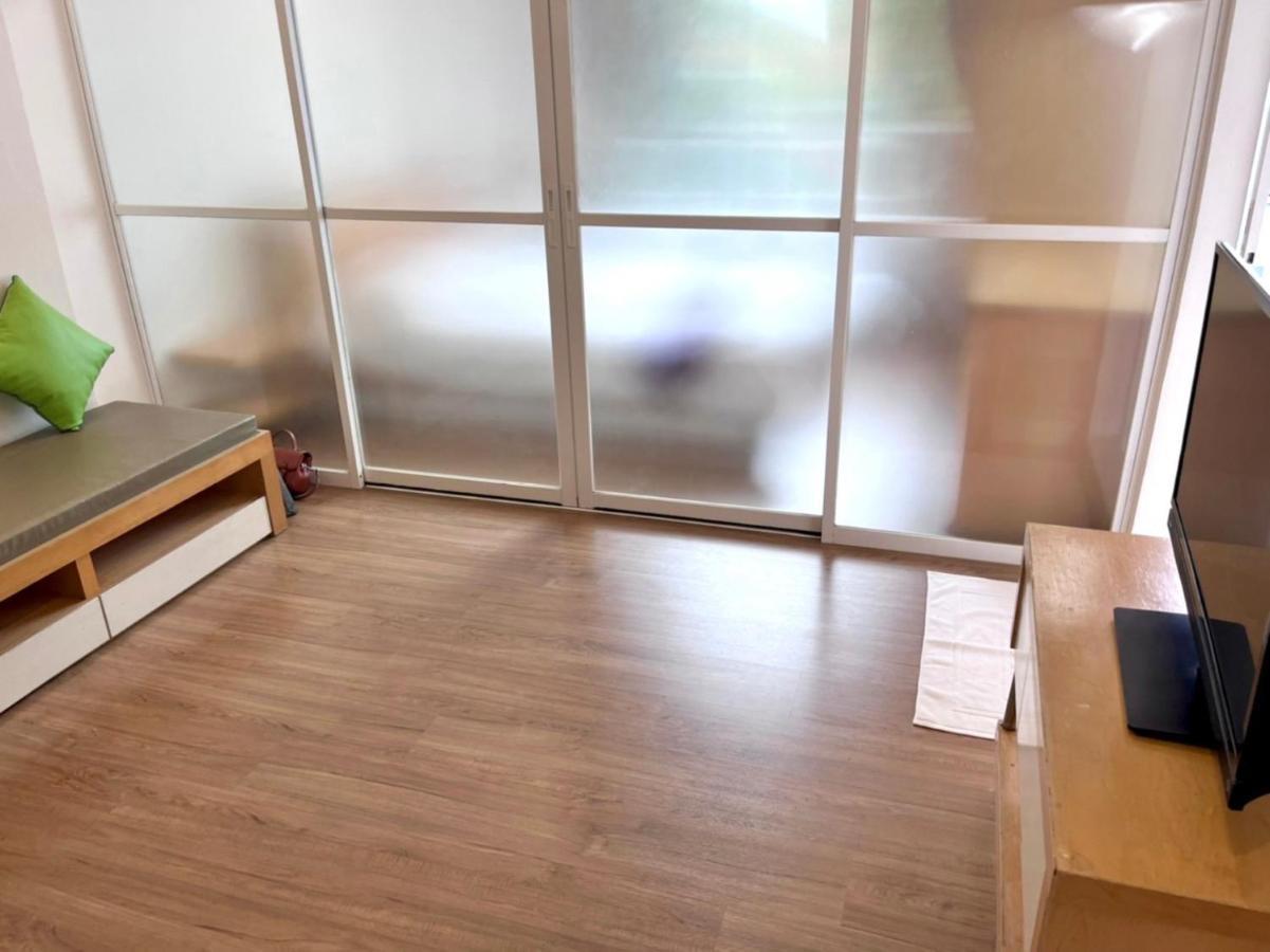 8 Residence Банкок Екстериор снимка